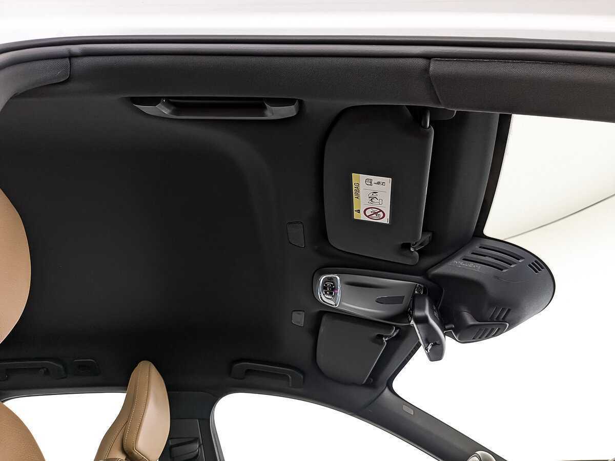 Volvo XC60, 2019 Фото №23