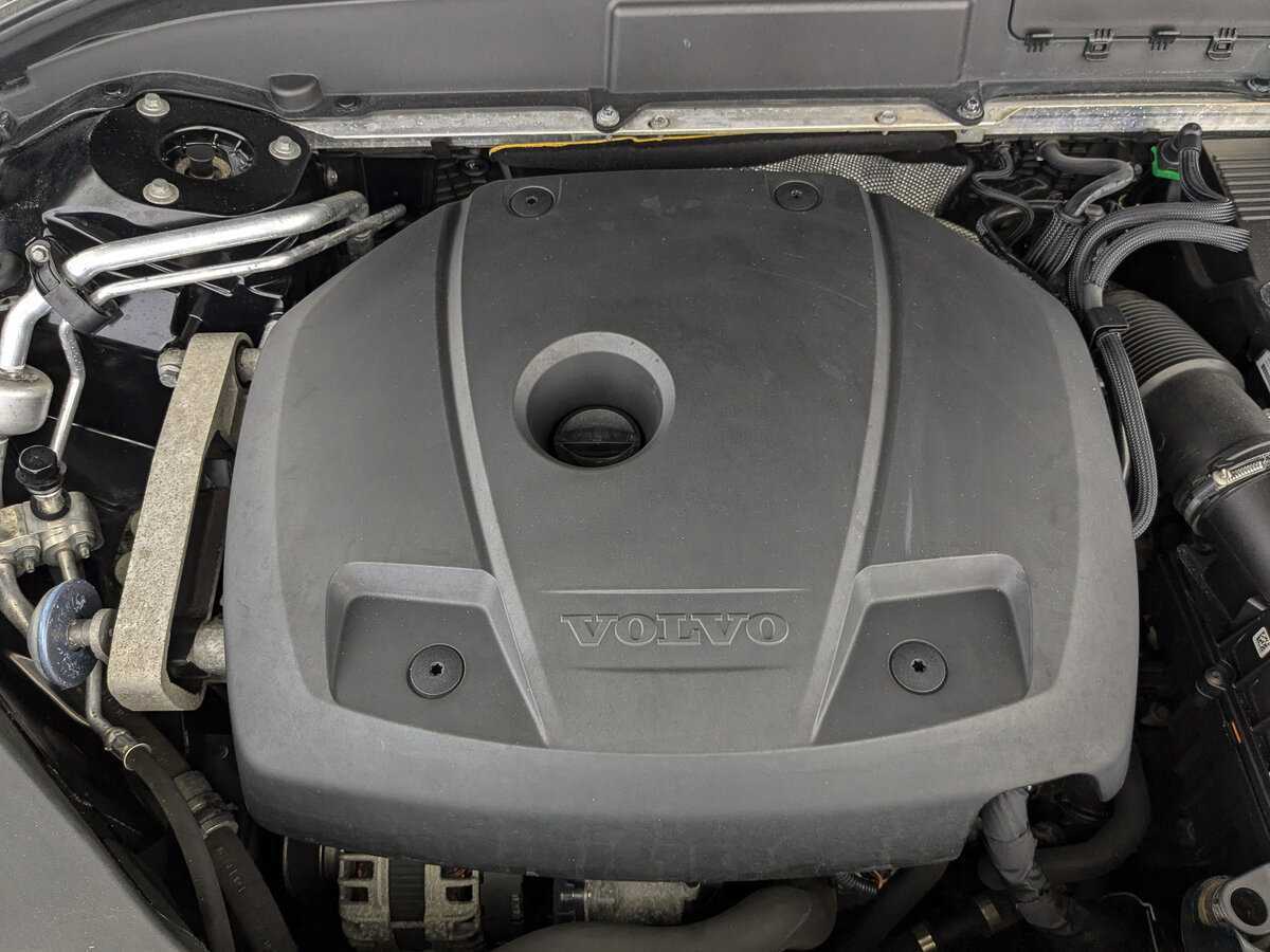 Volvo XC60, 2018 Фото №9