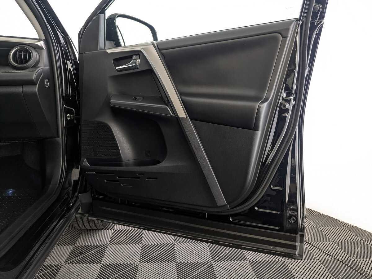 Toyota RAV4, 2017 Фото №22
