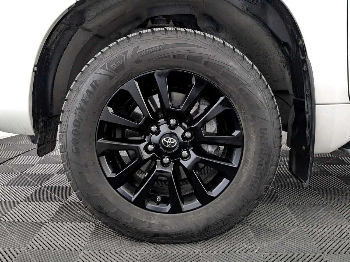 Toyota Land Cruiser Prado, 2021 Фото №18