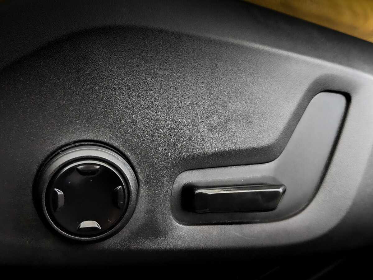 Volvo XC60, 2018 Фото №21