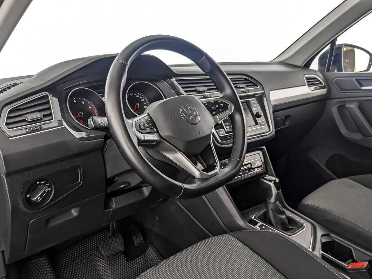 Volkswagen Tiguan, 2021 Фото №16