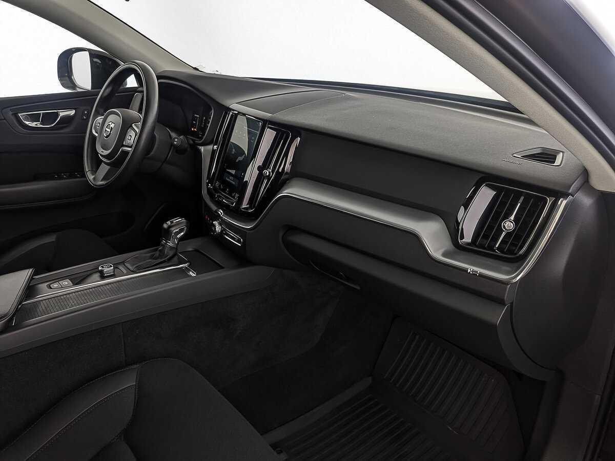 Volvo XC60, 2018 Фото №11
