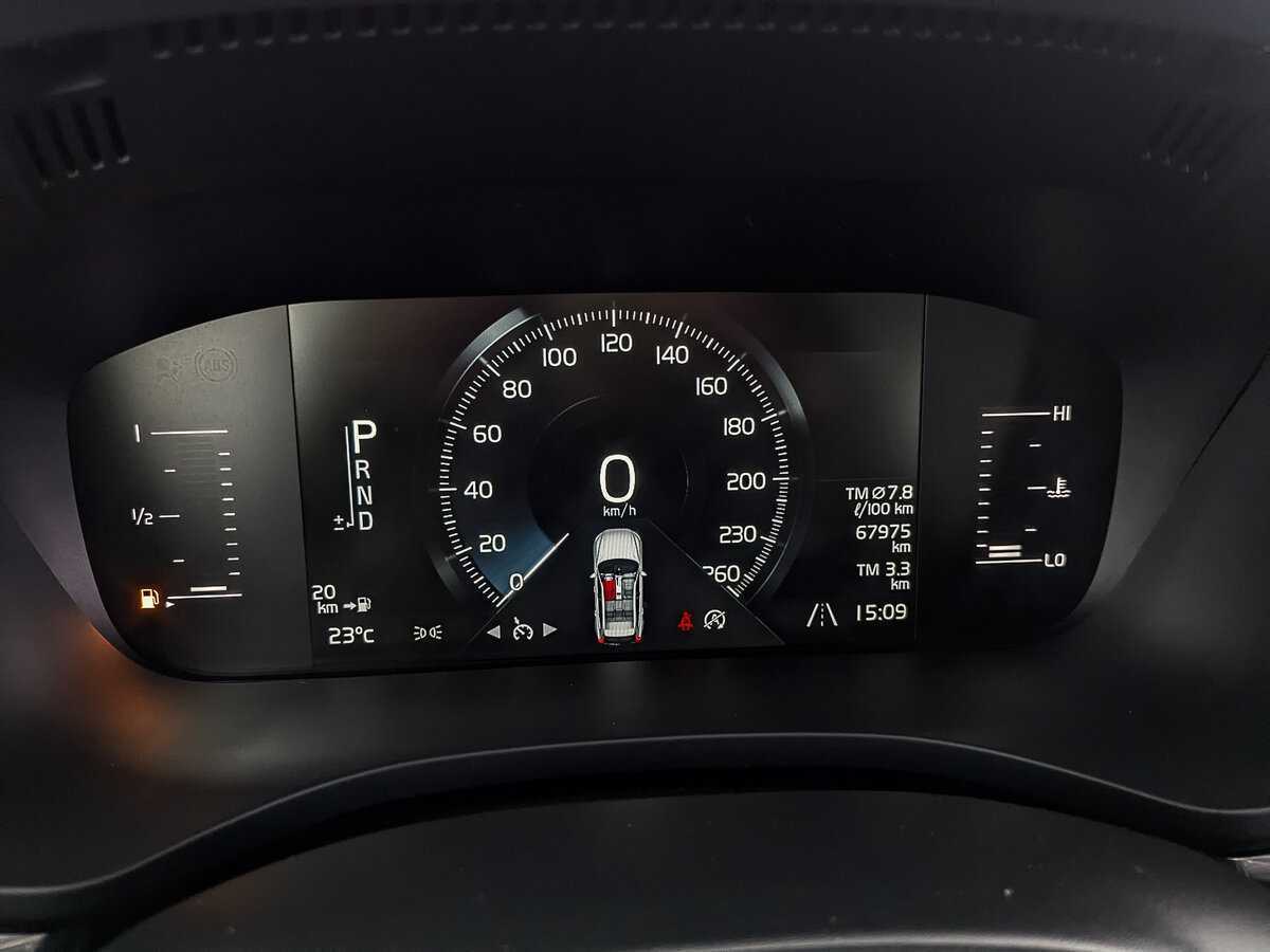 Volvo XC60, 2018 Фото №13