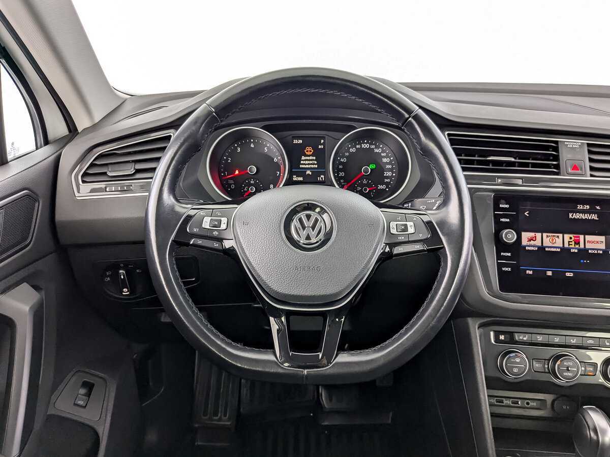 Volkswagen Tiguan, 2020 Фото №21