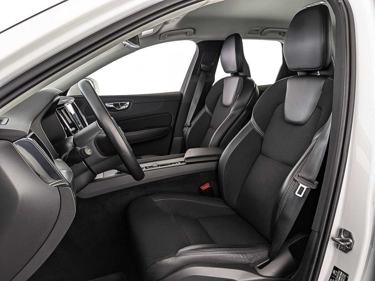 Volvo XC60, 2019 Фото №19
