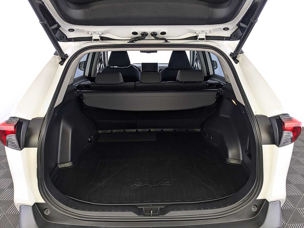 Toyota RAV4, 2021 Фото №10