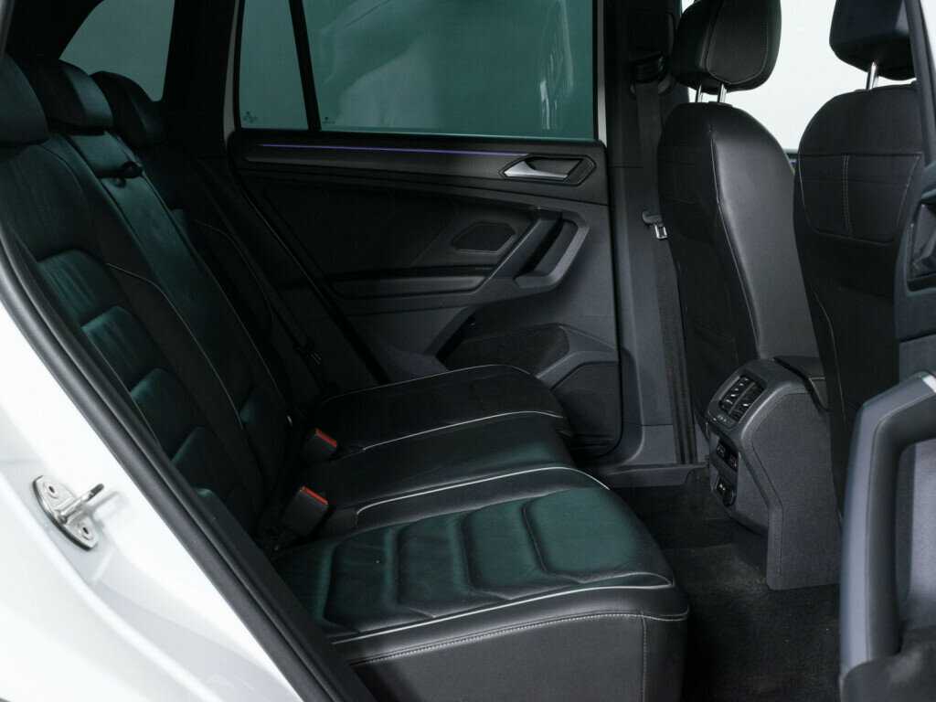 Volkswagen Tiguan, 2021 Фото №10