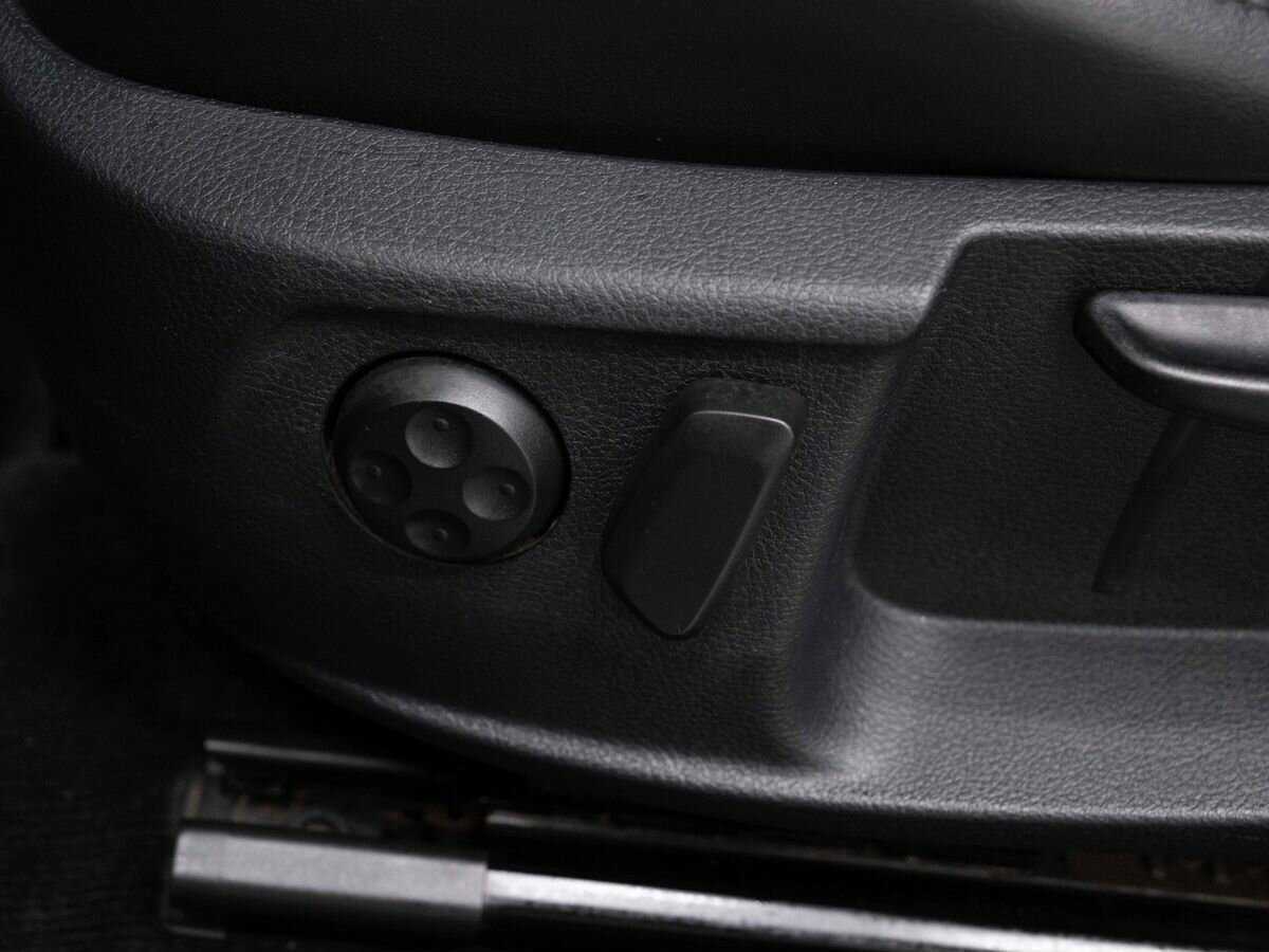 Volkswagen Passat CC, 2014 Фото №20