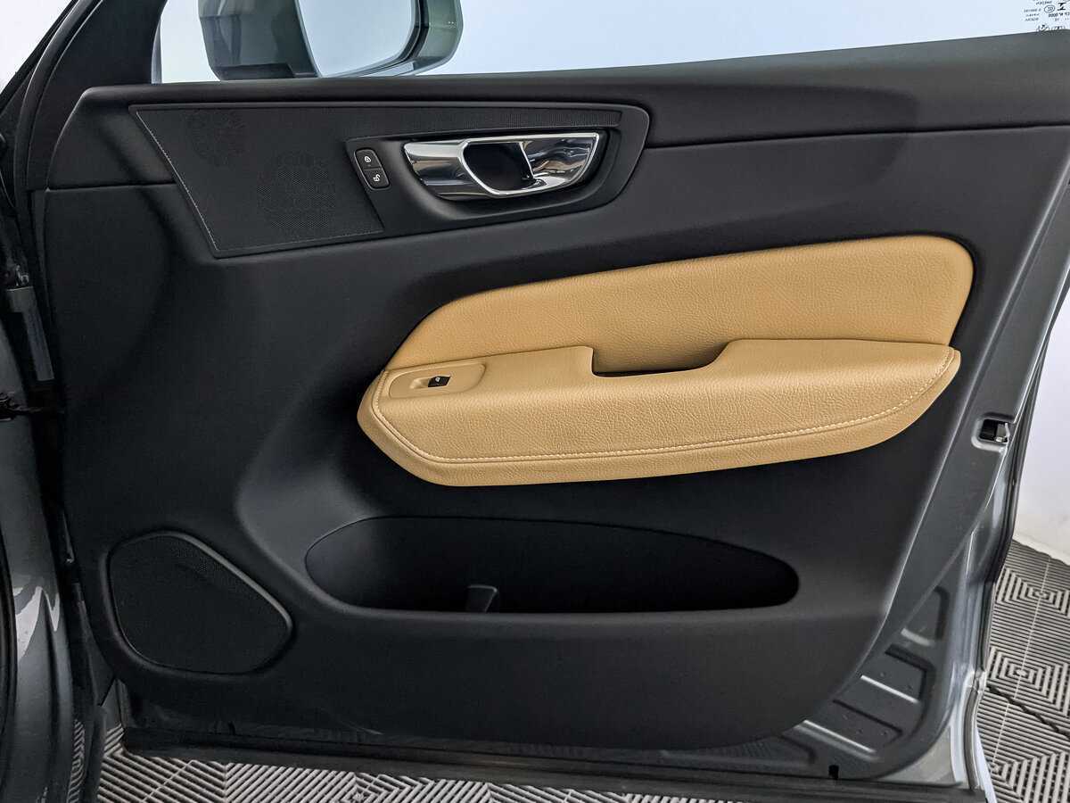 Volvo XC60, 2018 Фото №22