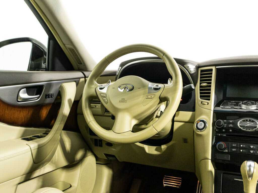 Infiniti FX37, 2012 Фото №21