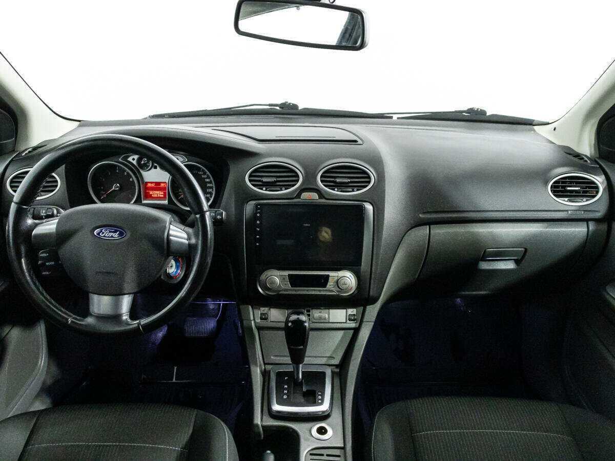 Ford Focus, 2010 Фото №13