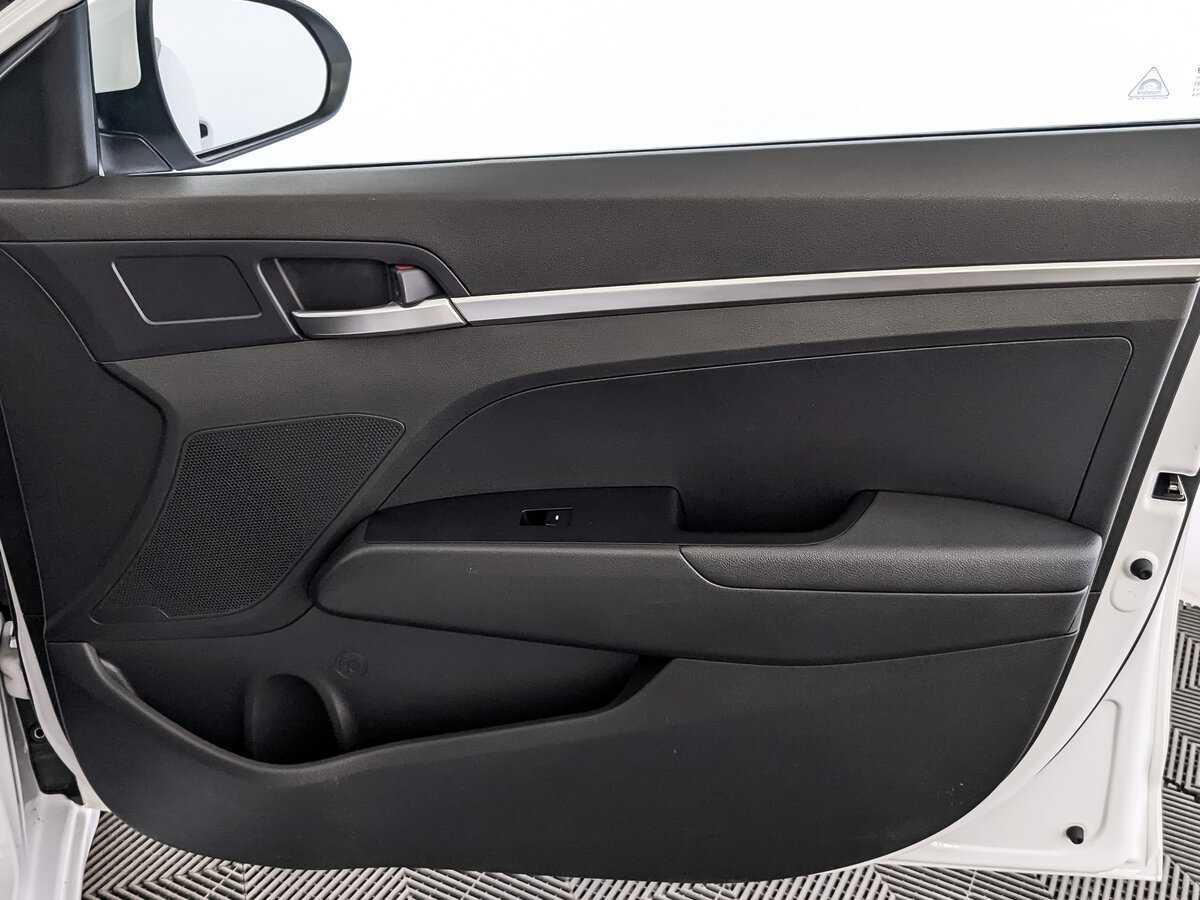 Hyundai Elantra, 2019 Фото №25