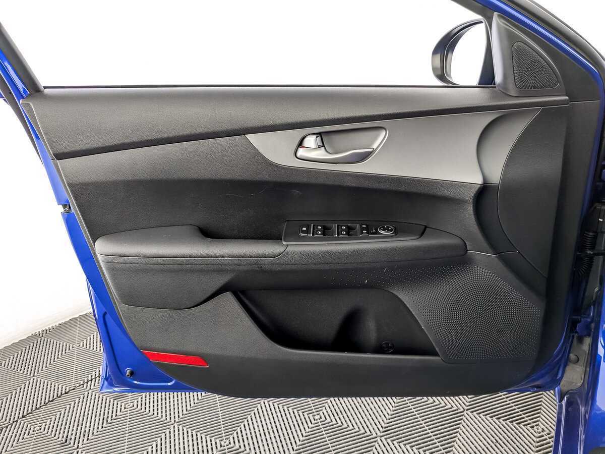 Kia Cerato, 2021 Фото №17
