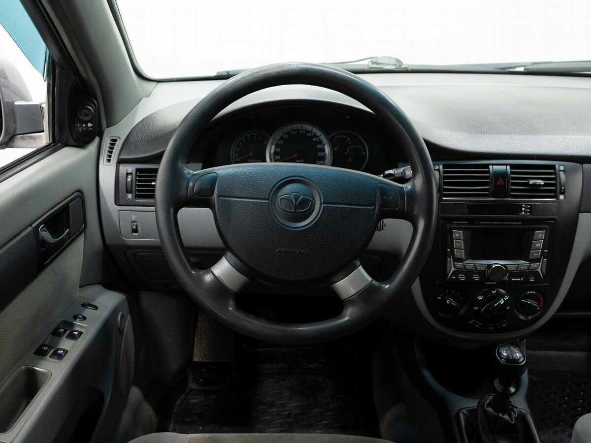 Daewoo Gentra, 2013 Фото №14