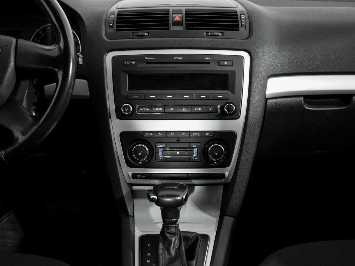 Skoda Octavia DSG7, 2011 Фото №13