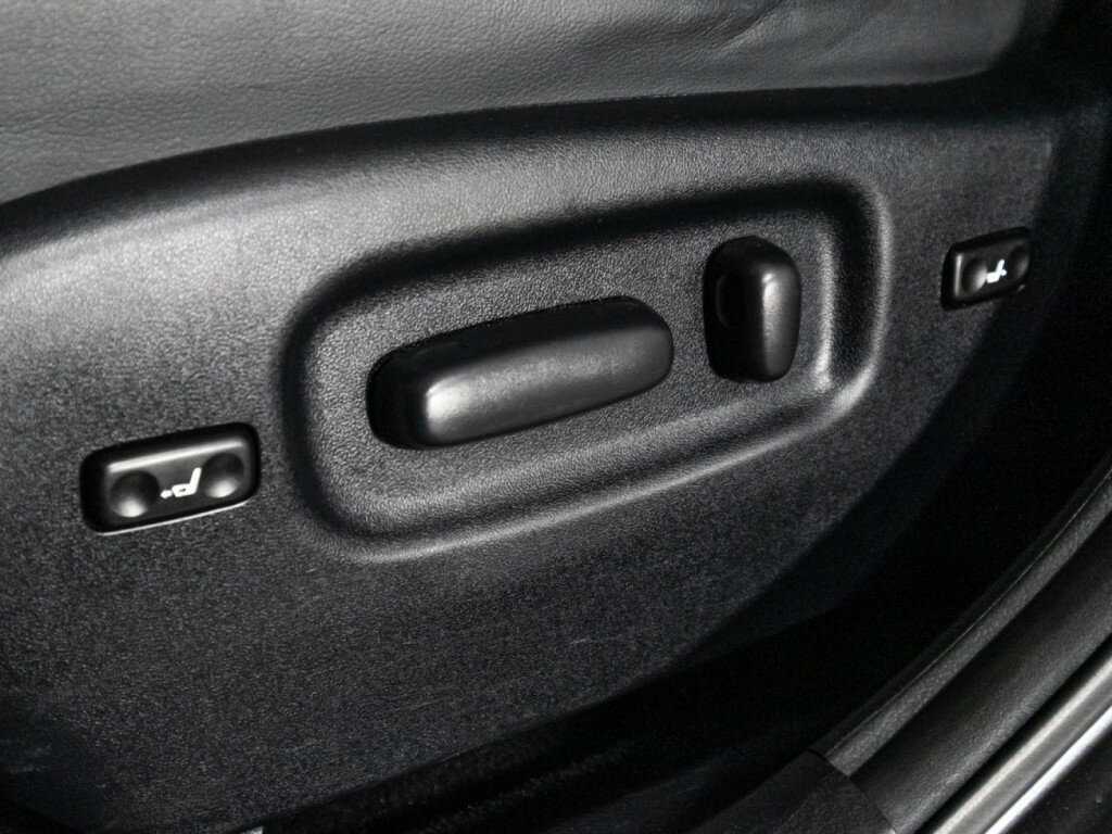 Toyota Highlander, 2011 Фото №17