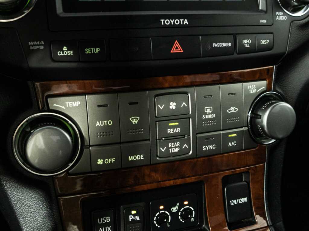 Toyota Highlander, 2011 Фото №20