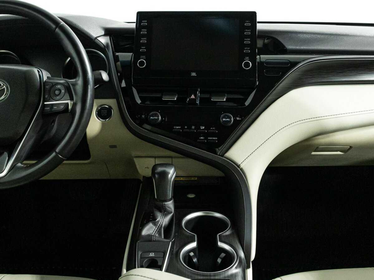 Toyota Camry, 2021 Фото №13