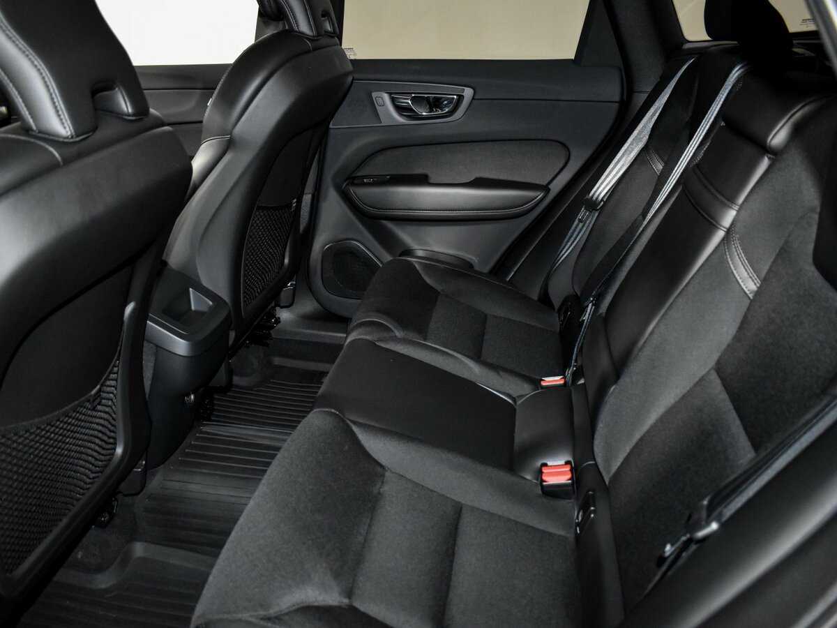 Volvo XC60, 2020 Фото №13