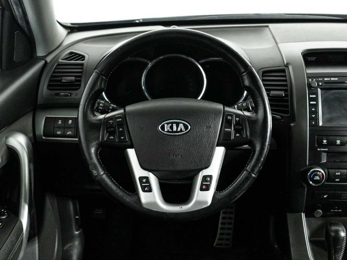 Kia Sorento, 2011 Фото №20