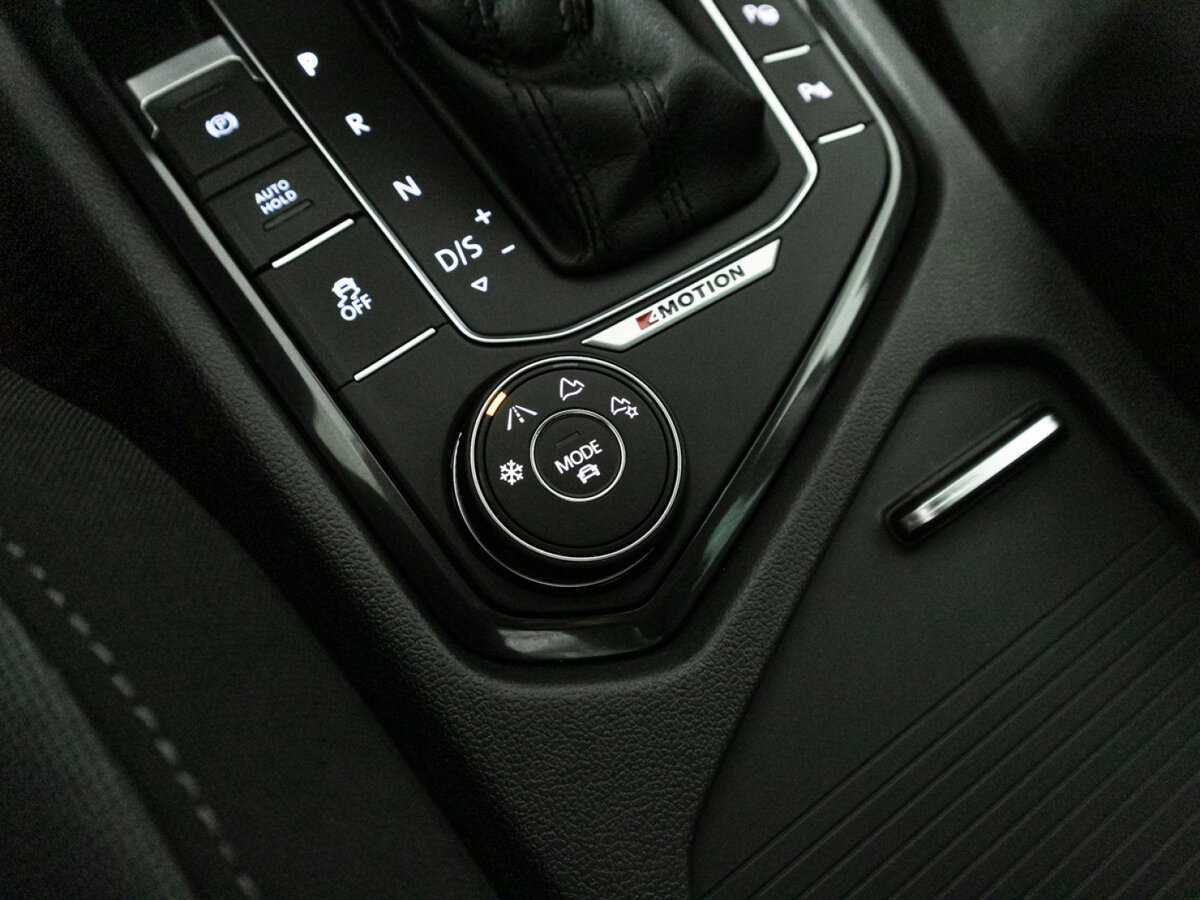 Volkswagen Tiguan, 2017 Фото №18