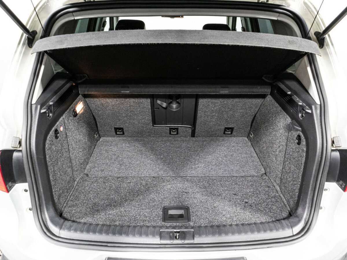 Volkswagen Tiguan, 2011 Фото №15