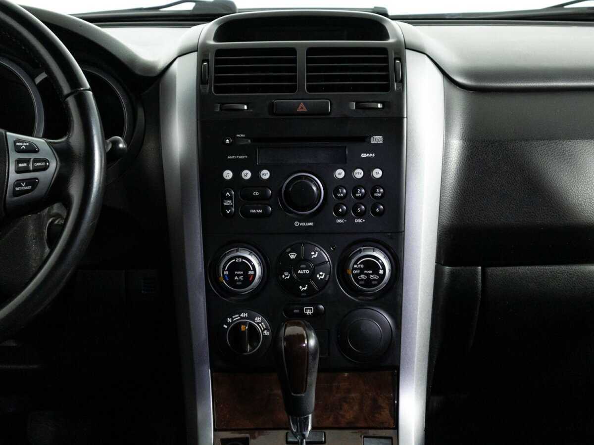 Suzuki Grand Vitara, 2010 Фото №14