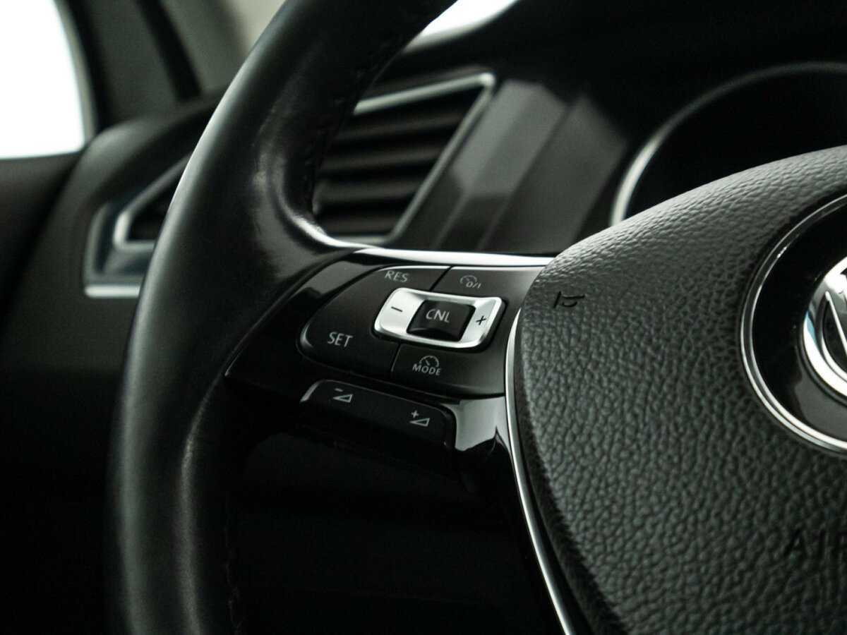 Volkswagen Tiguan, 2018 Фото №17