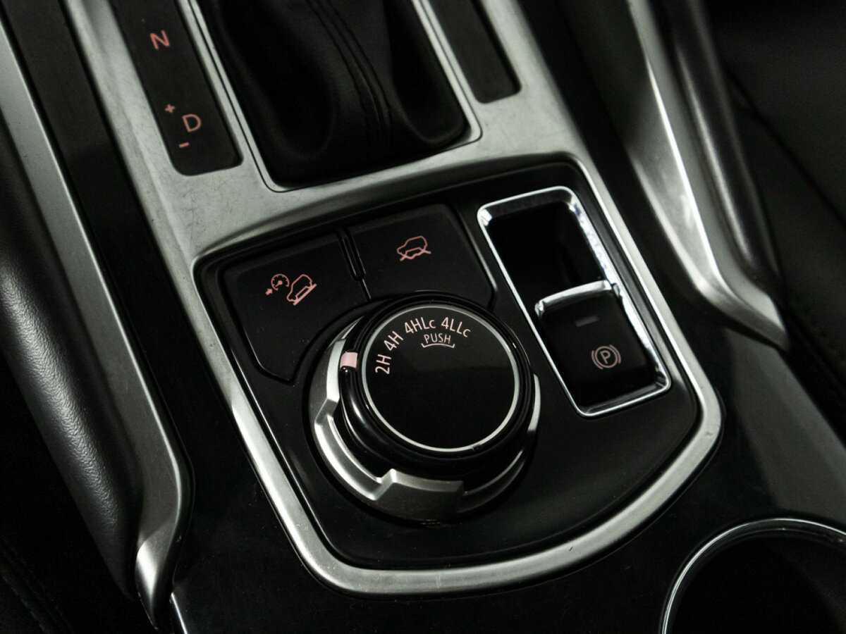 Mitsubishi Pajero Sport, 2019 Фото №17