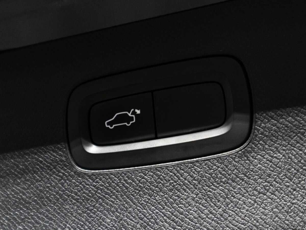 Volvo XC90, 2017 Фото №16