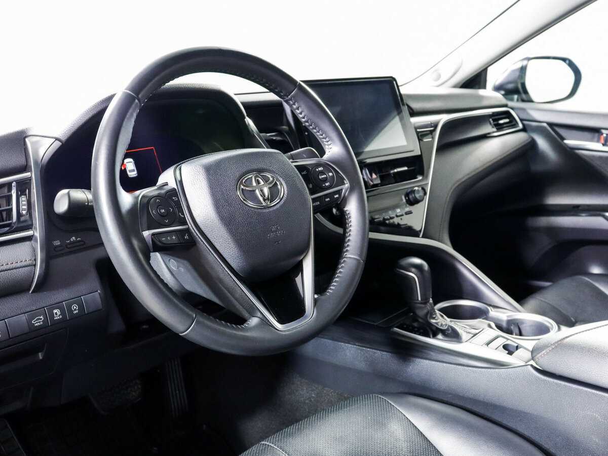 Toyota Camry, 2023 Фото №14