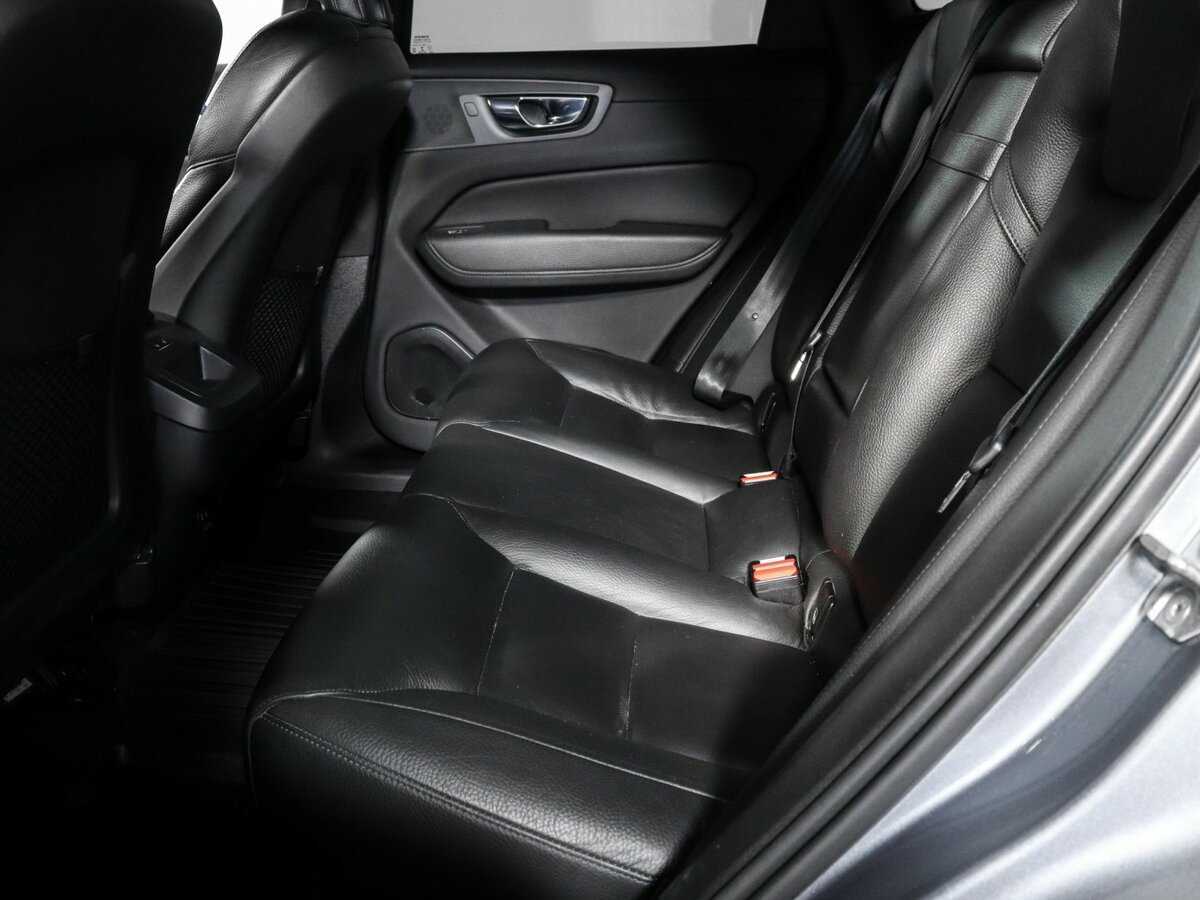 Volvo XC60, 2020 Фото №7