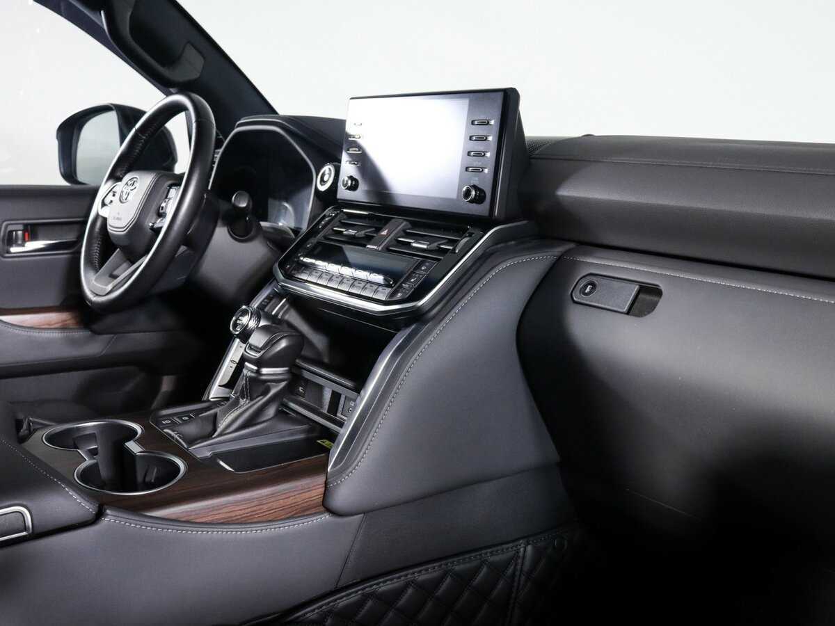 Toyota Land Cruiser, 2022 - 12 521 км. | Фото №6