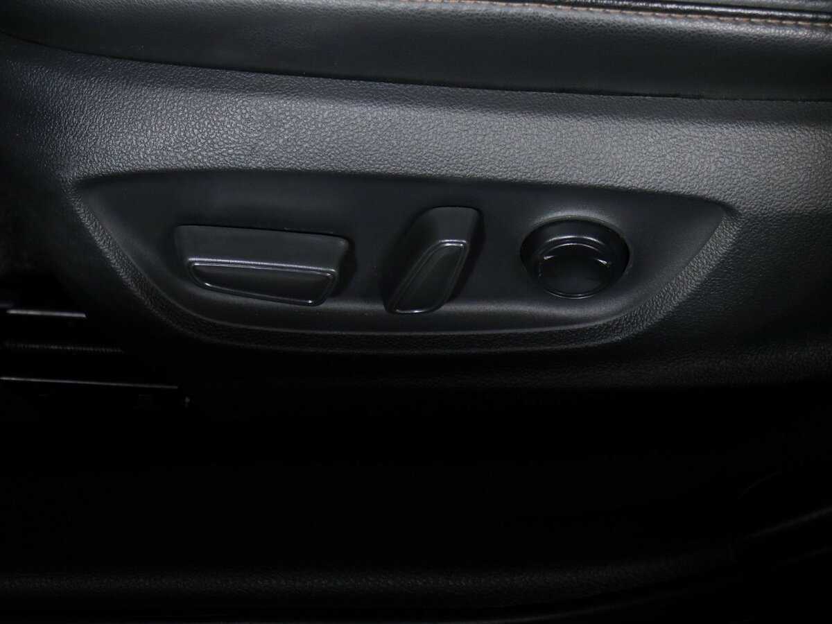 Toyota Camry, 2023 Фото №18