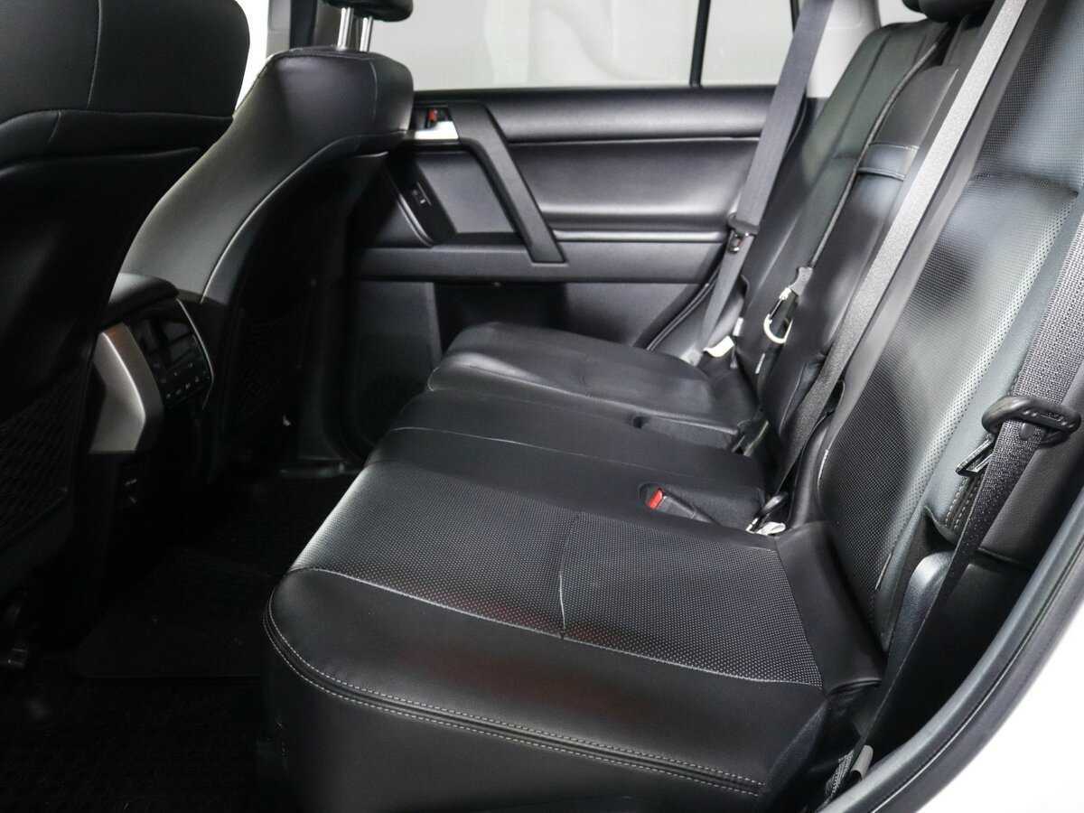 Toyota Land Cruiser Prado, 2018 - 148 476 км. | Фото №7