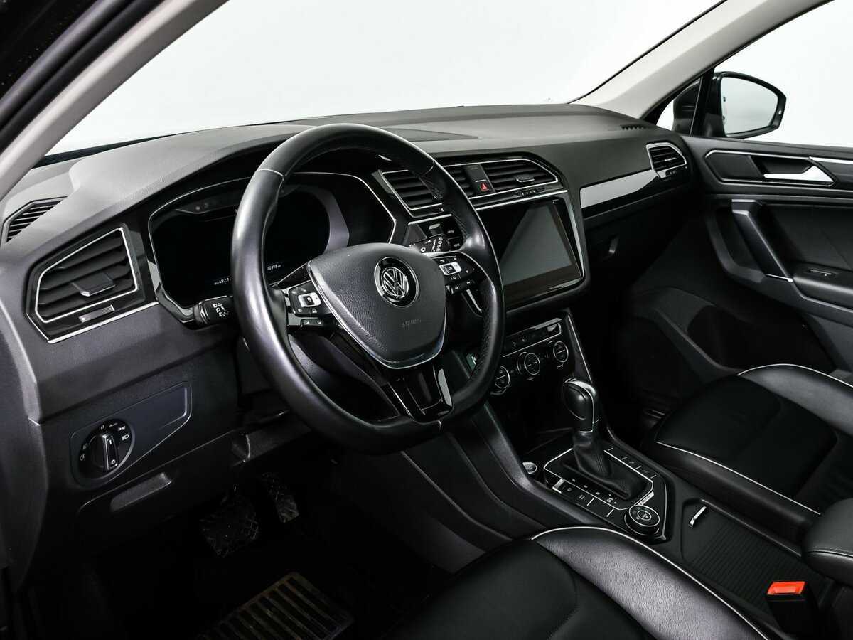Volkswagen Tiguan, 2018 Фото №11