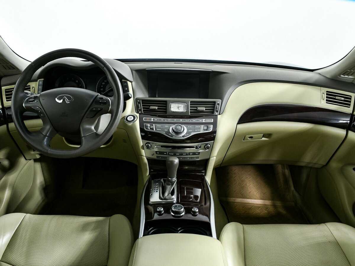 Infiniti Q70, 2016 Фото №9