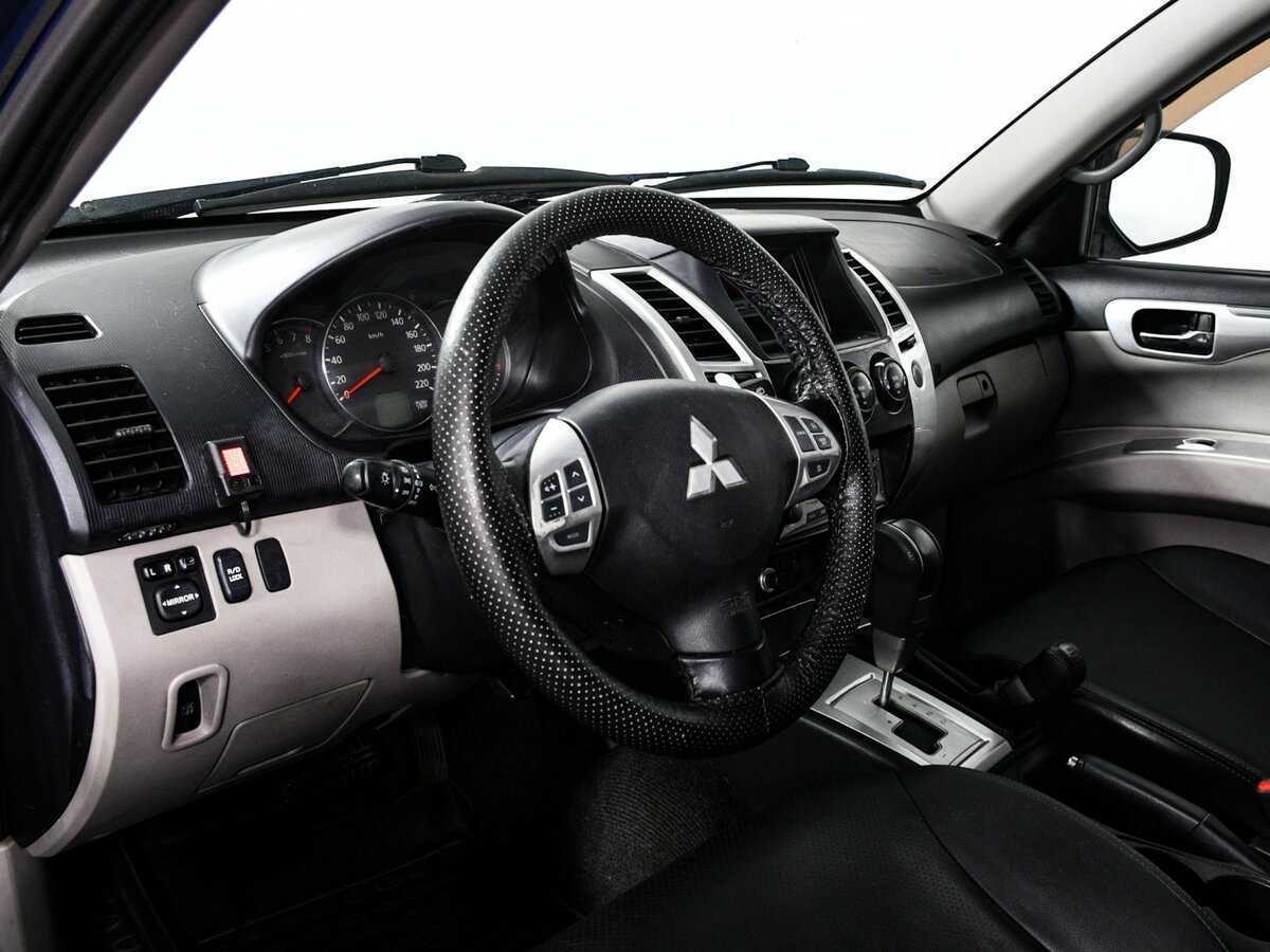 Mitsubishi Pajero Sport, 2010 Фото №10