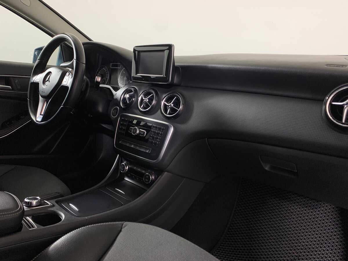 Mercedes-Benz A-Класс 180, 2013 Фото №13
