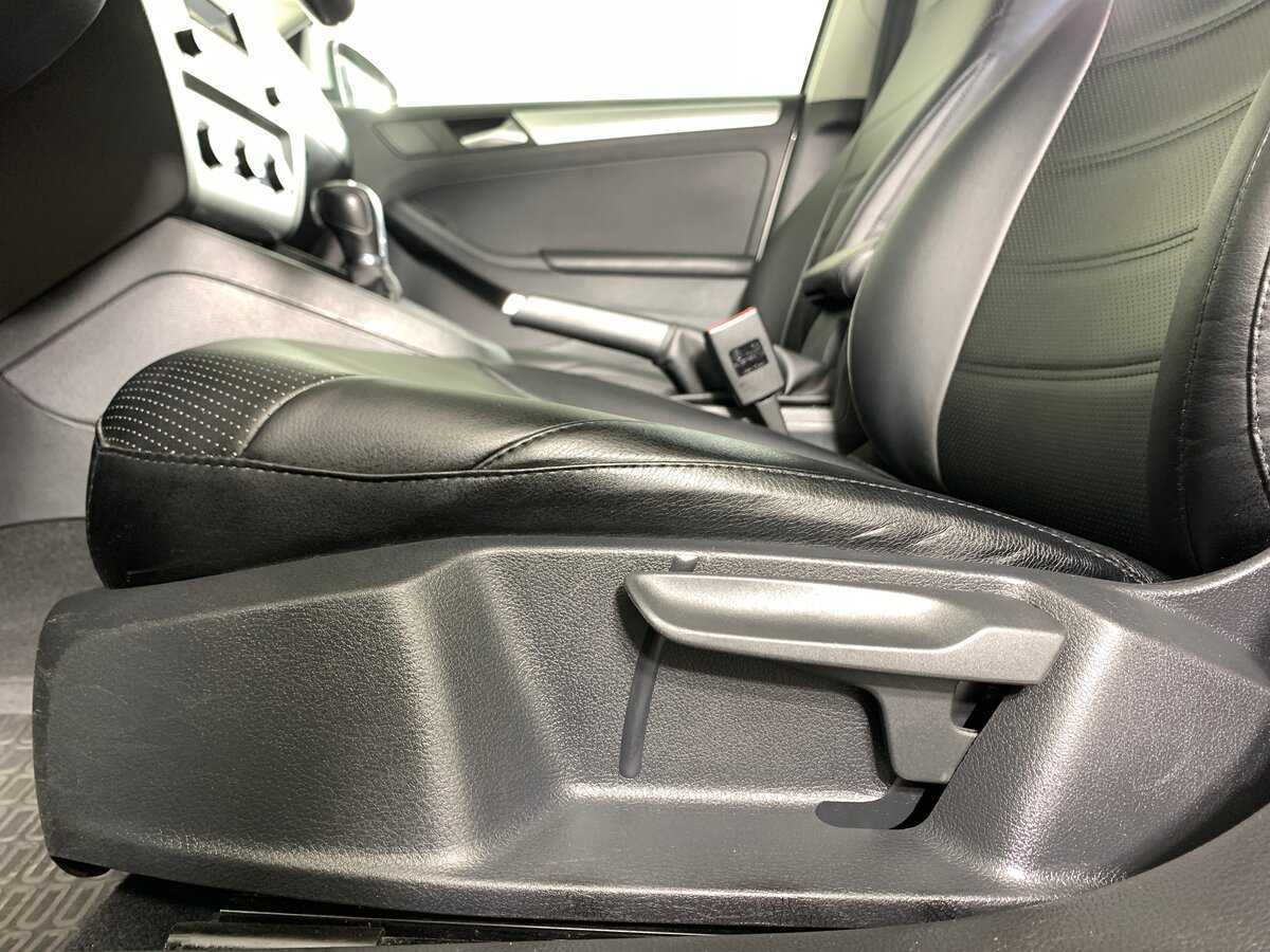 Volkswagen Jetta, 2017 Фото №16