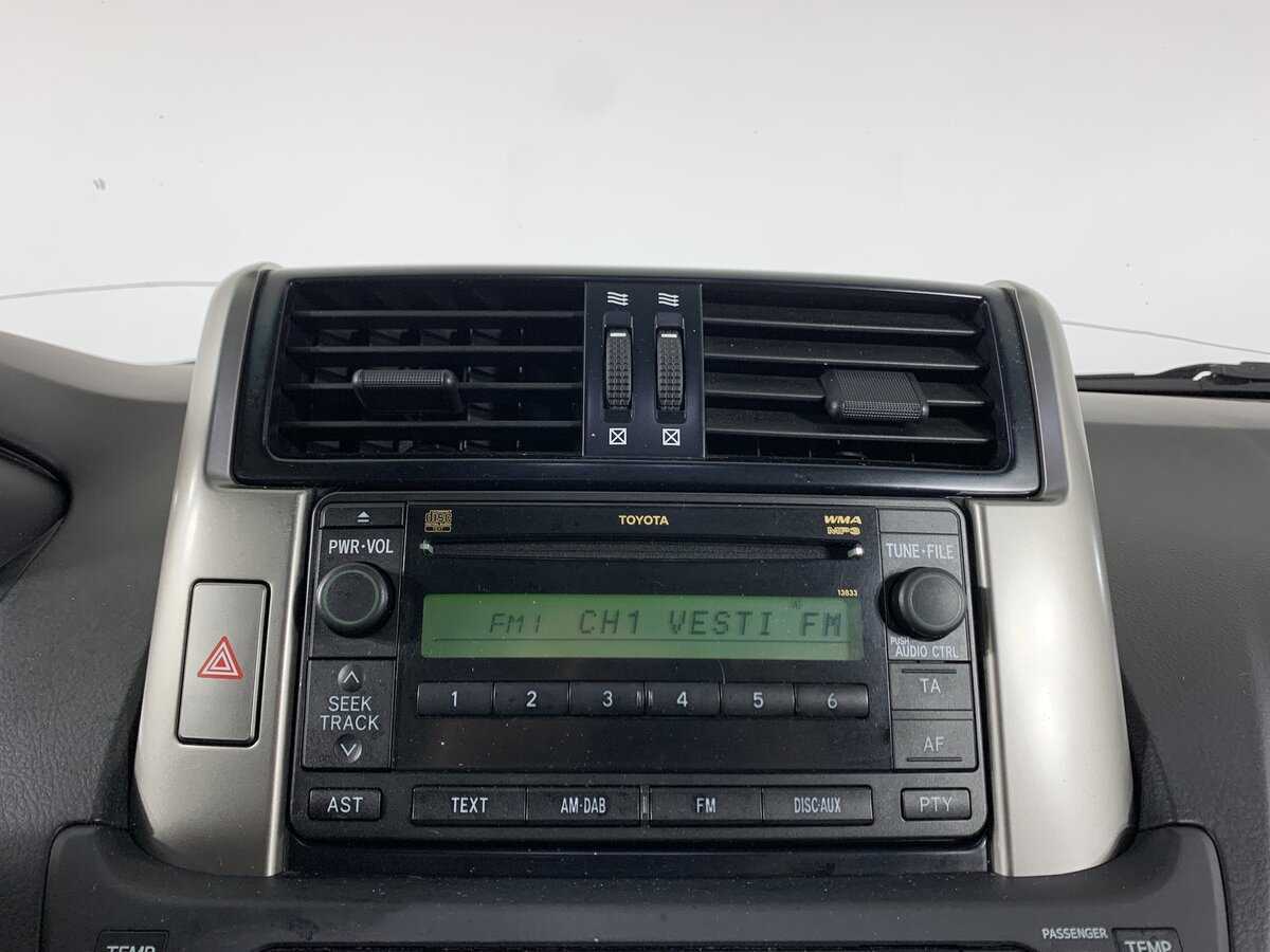 Toyota Land Cruiser Prado, 2011 Фото №16