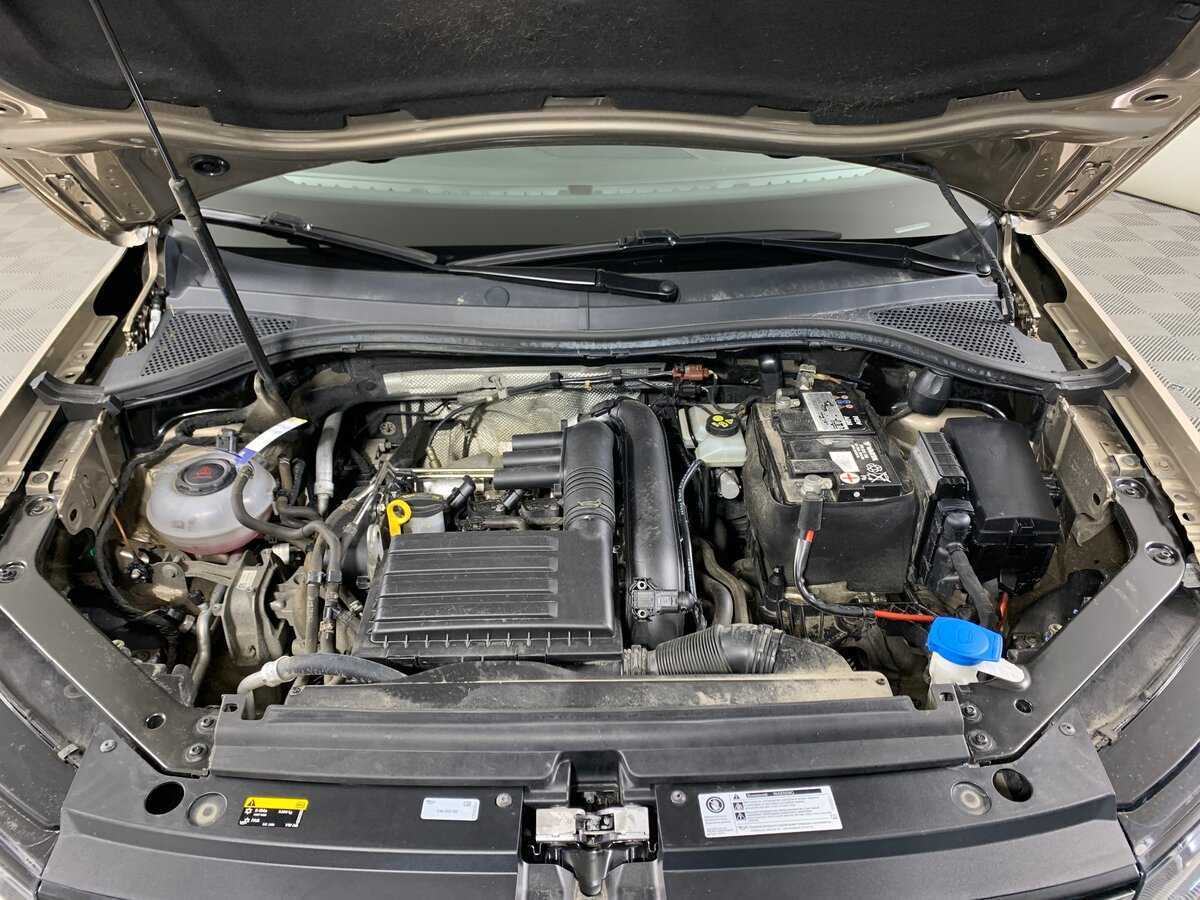Volkswagen Tiguan, 2019 Фото №11