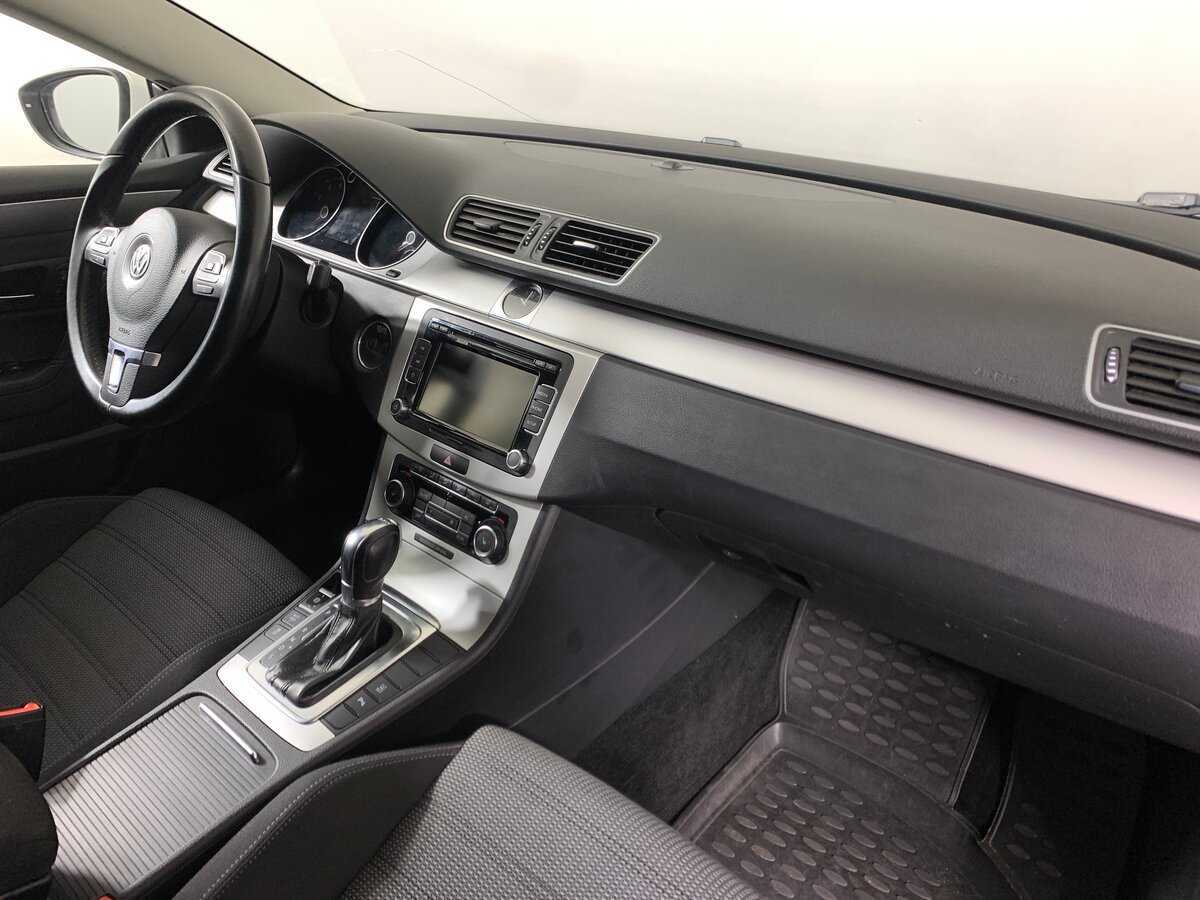 Volkswagen Passat CC, 2011 Фото №14