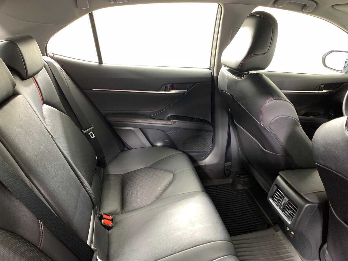 Toyota Camry, 2022 Фото №17