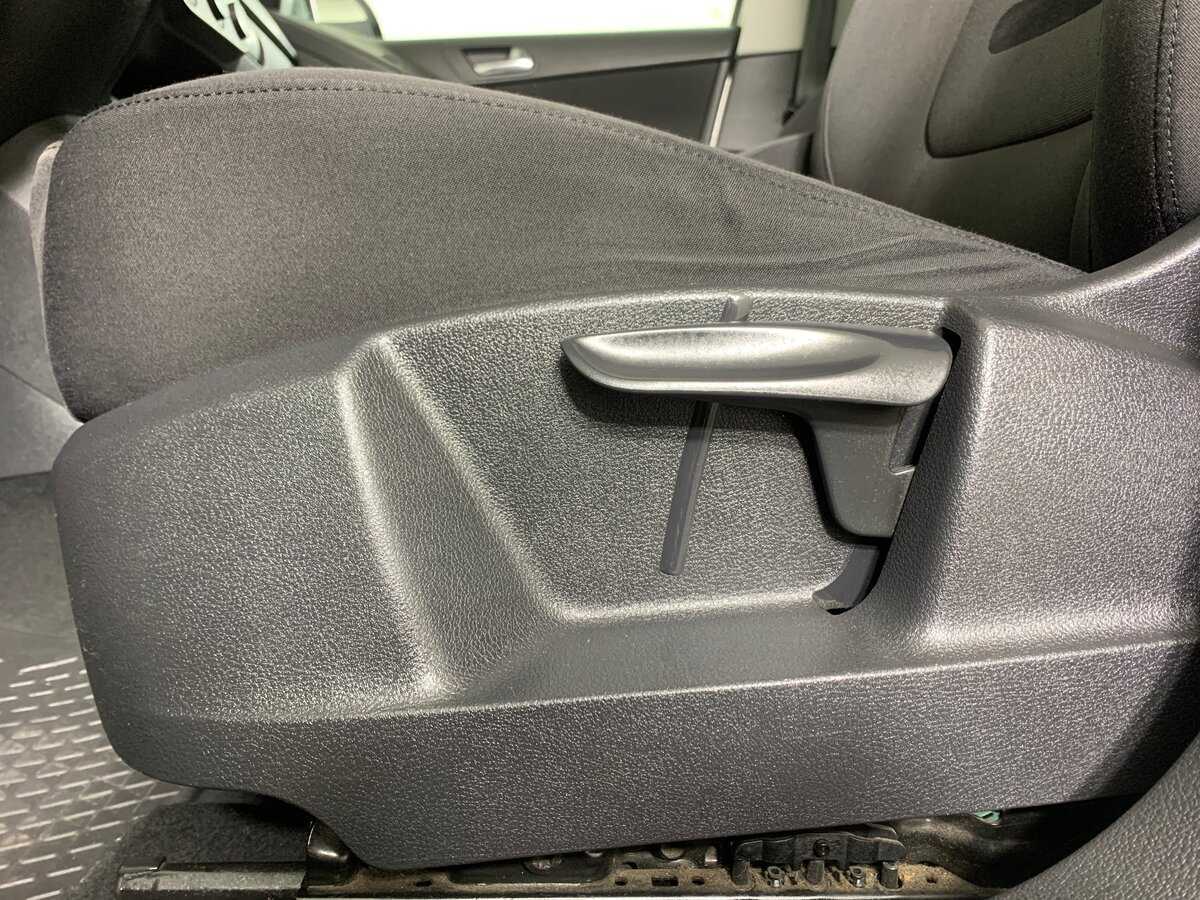 Volkswagen Tiguan, 2009 Фото №17