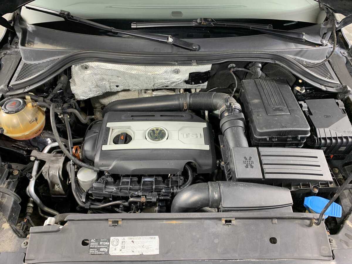 Volkswagen Tiguan, 2010 Фото №11