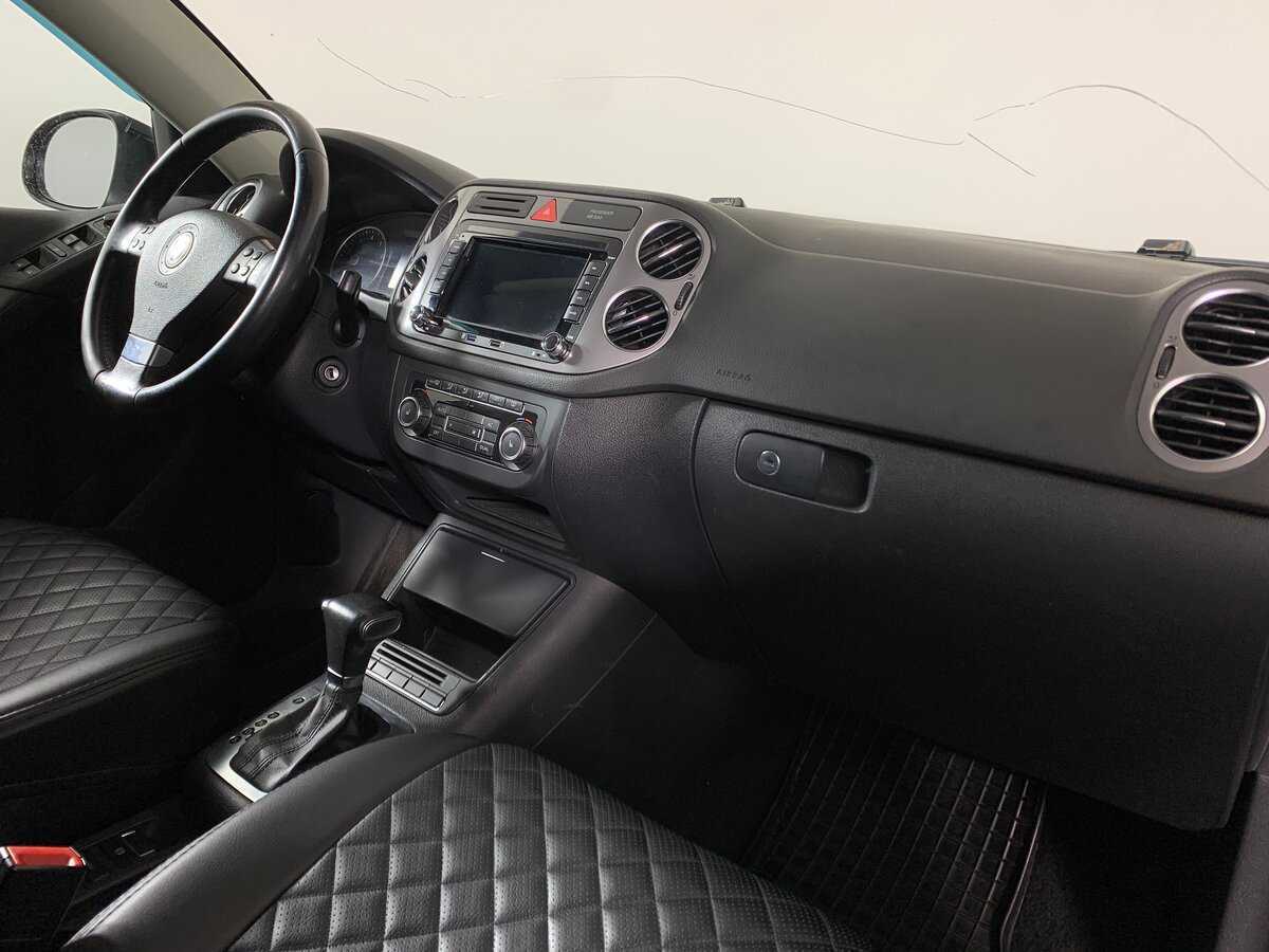 Volkswagen Tiguan, 2010 Фото №14