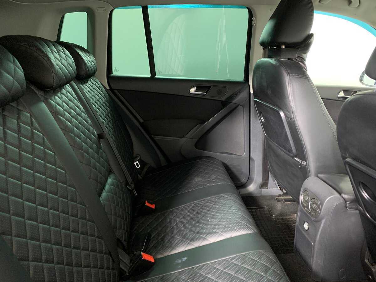 Volkswagen Tiguan, 2010 Фото №18