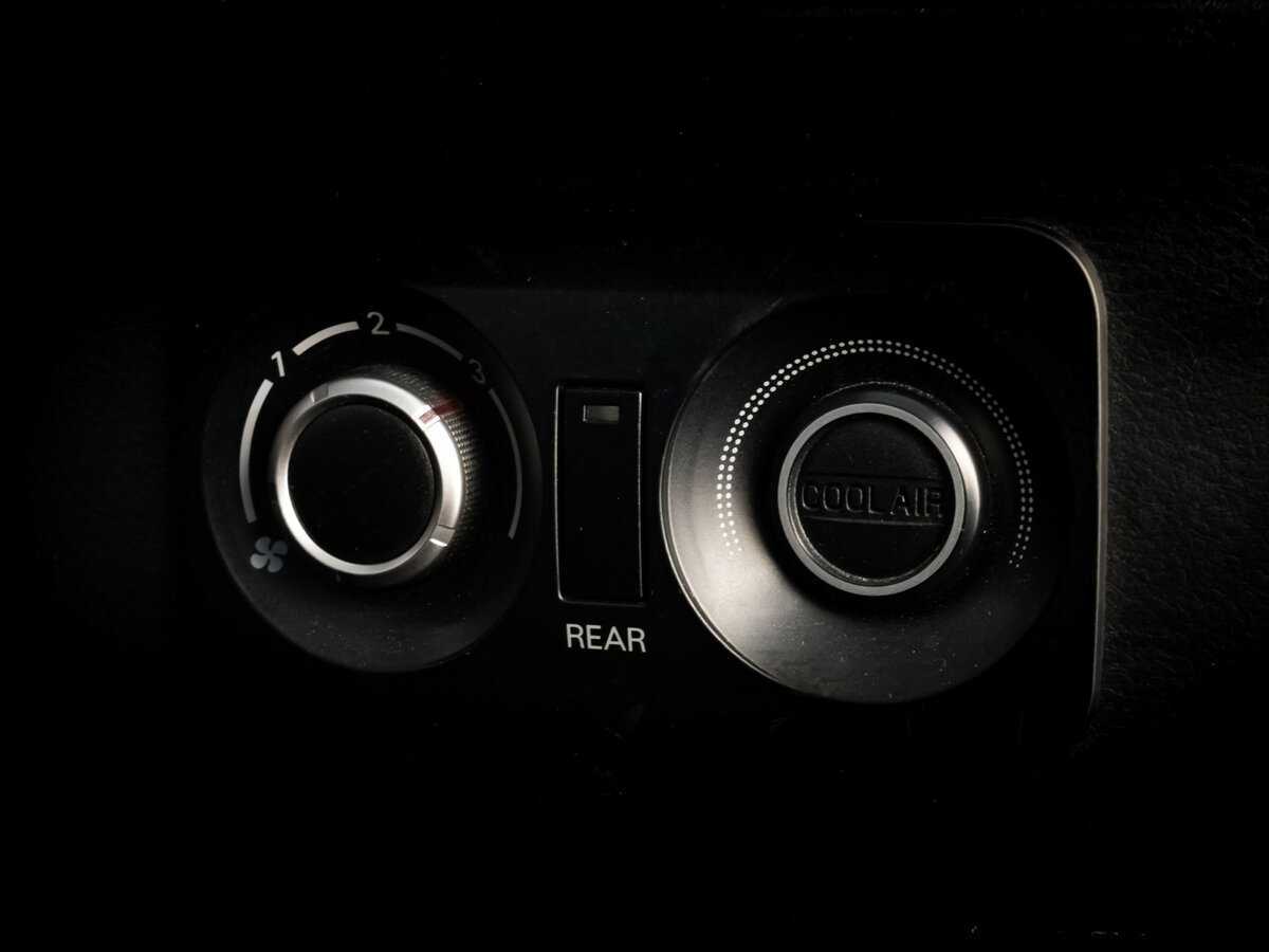 Mitsubishi Pajero, 2021 Фото №18